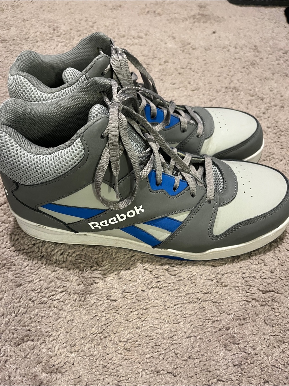 Reebok Men's Gray & Blue Mid-Top Sneakers